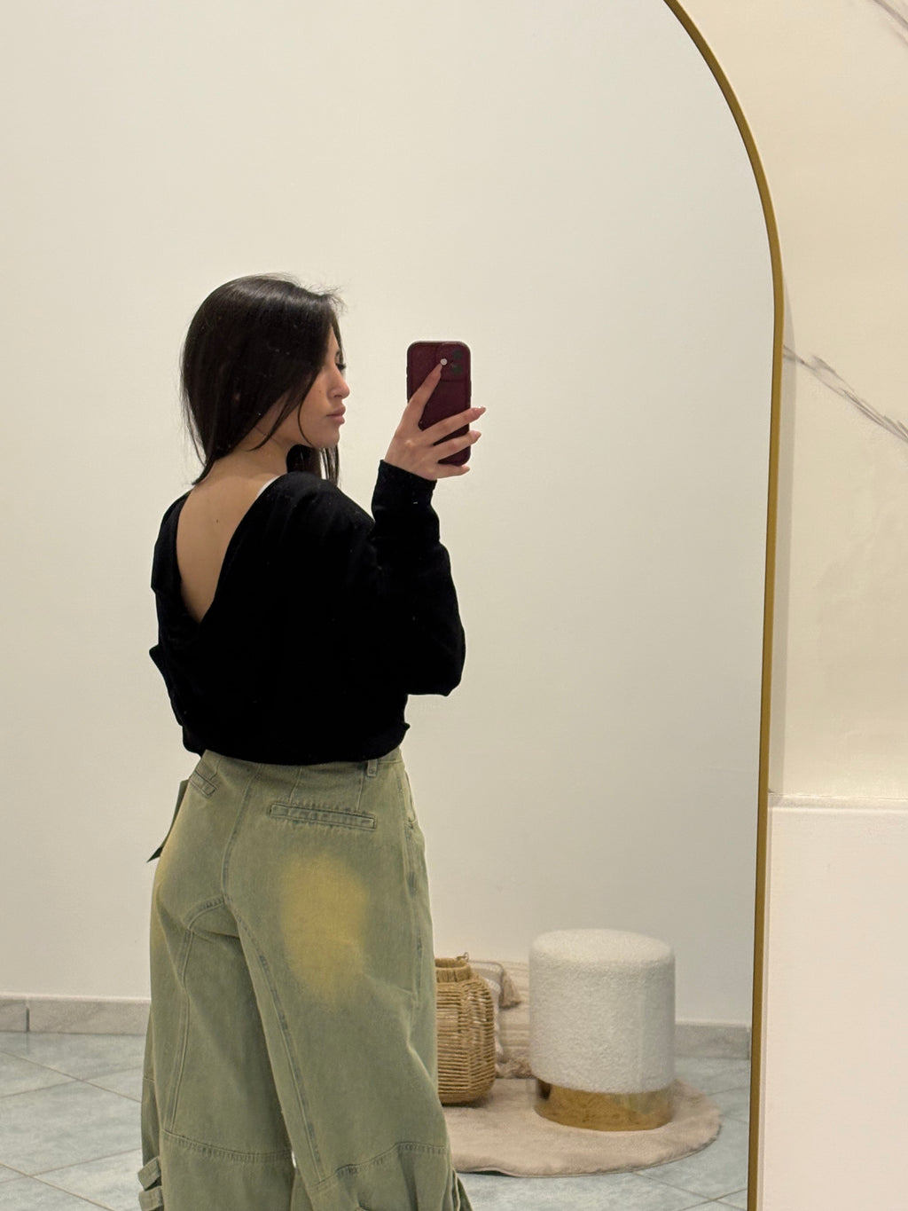 Shirt con scollo dietro