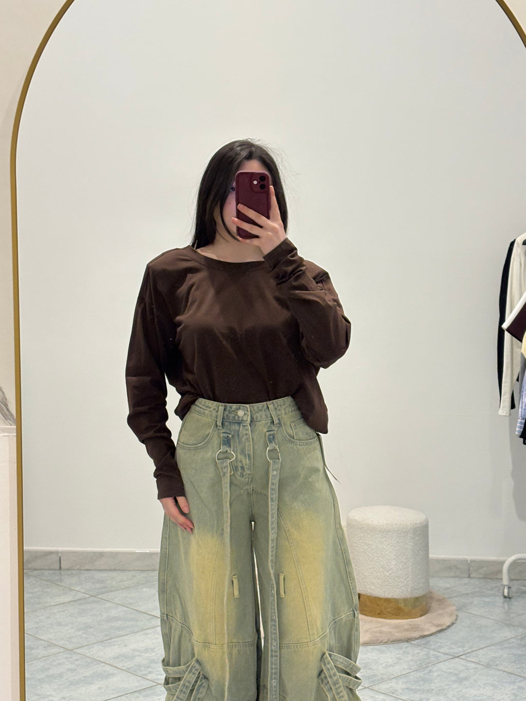 Shirt con scollo dietro